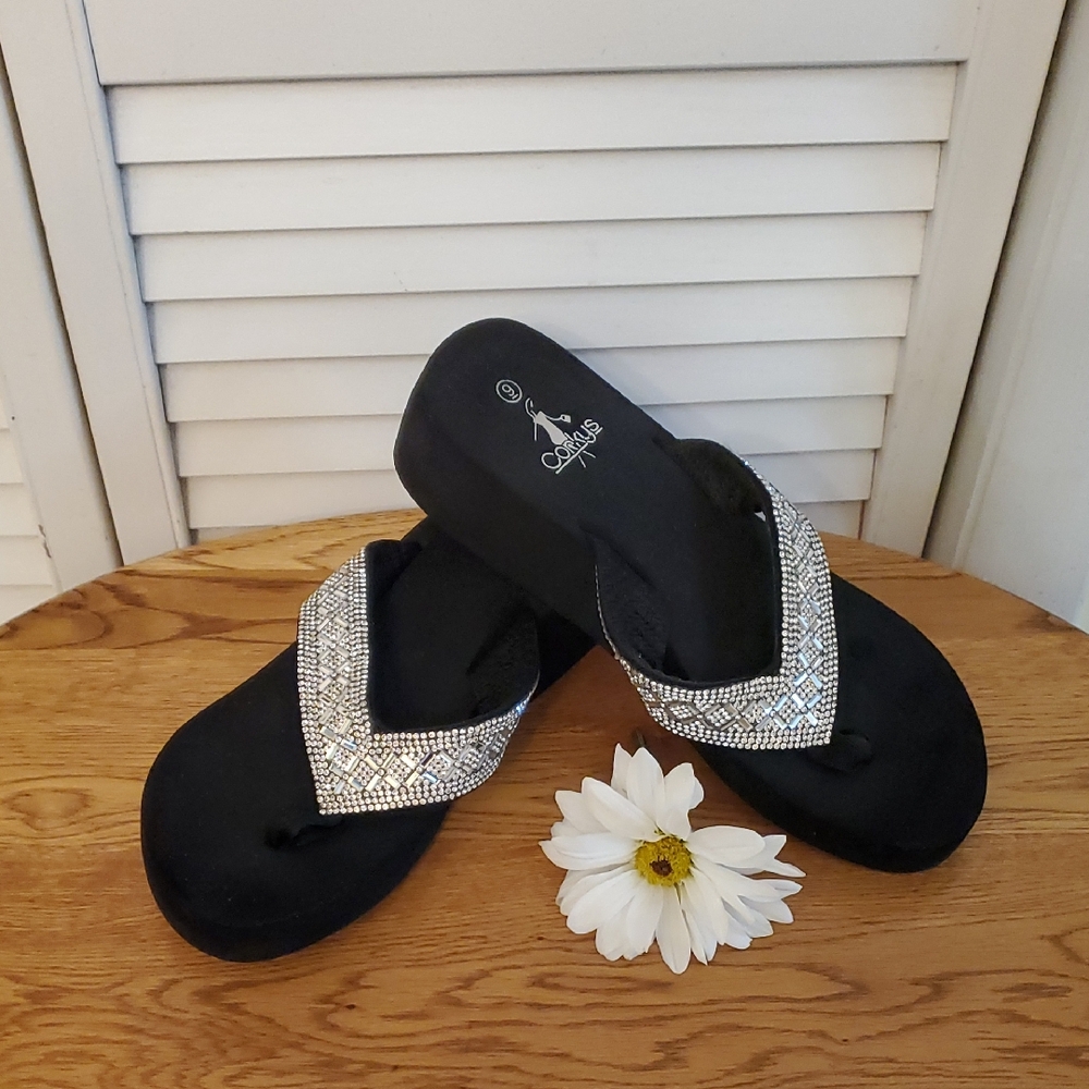 Corkys "Topaz" Silver Flip Flops, Size 9